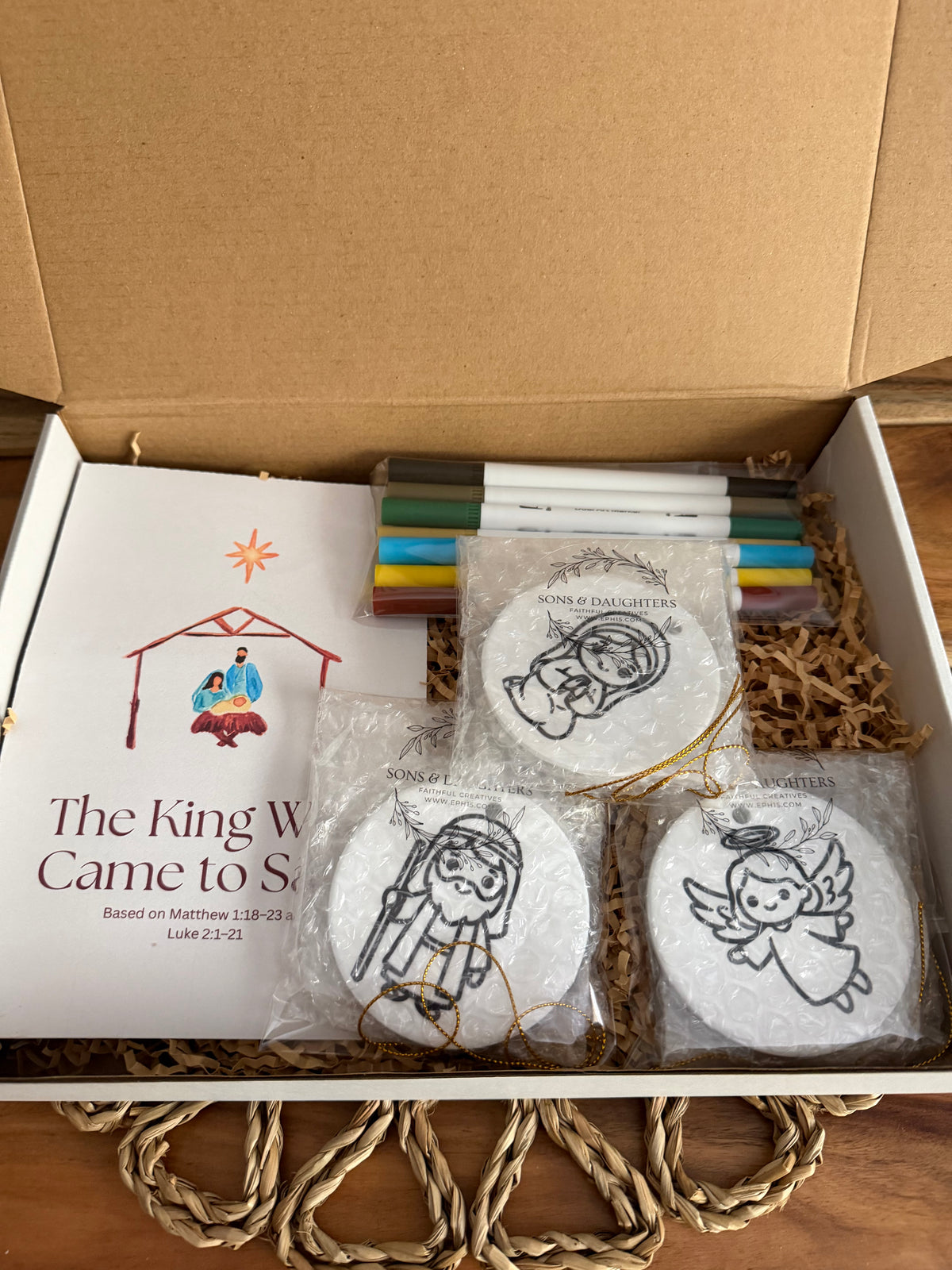 Diy family nativity ornaments - Sons & Daughters