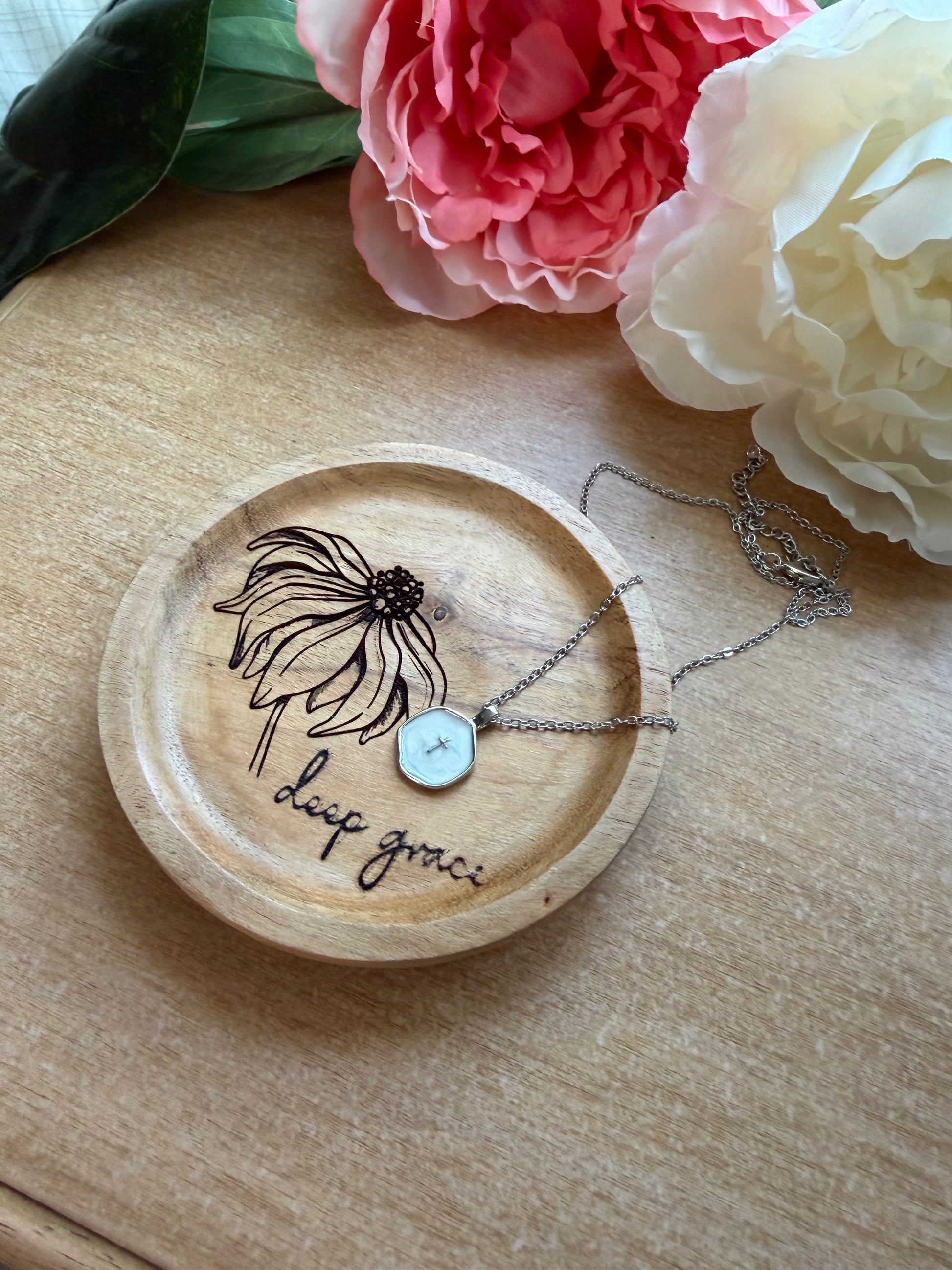 Christian gift ring dish with cross and necklace, ideal for women, baptism, confirmation, or bridesmaids from Sons & Daughters.