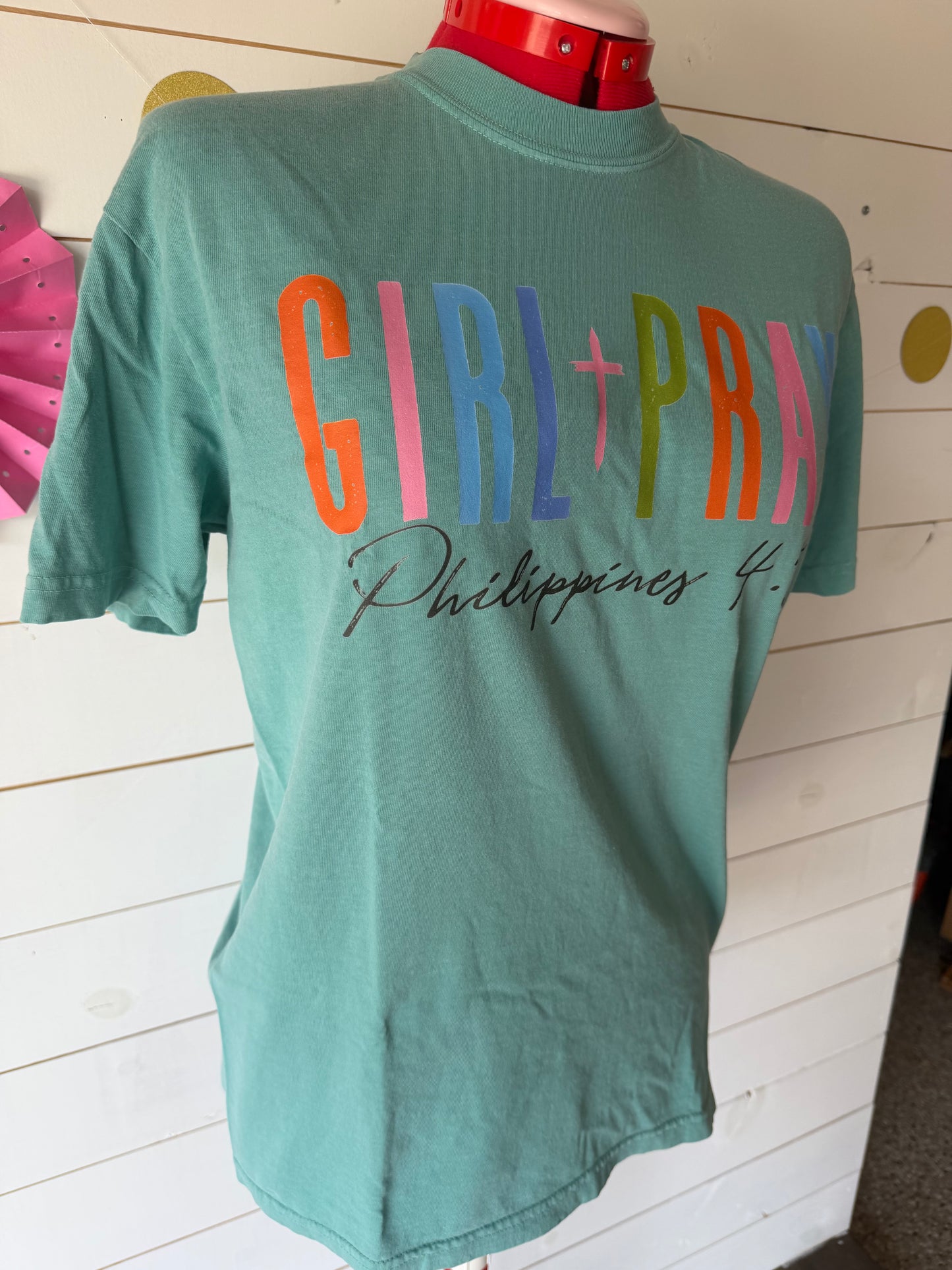 Girl pray t-shirt