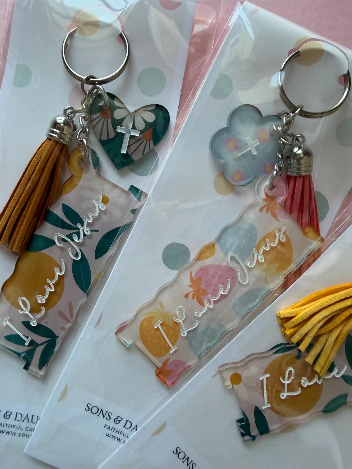 Hair Tie Holder Keychain, 3.5 x 1 Inch Retro Fruit Bag Charm