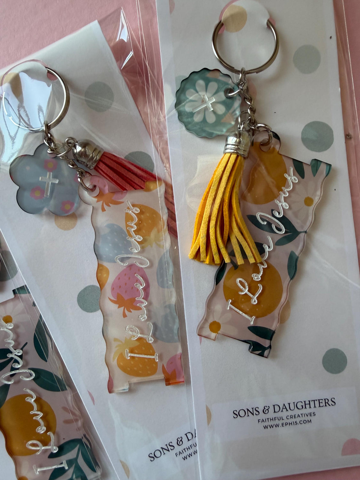 Hair Tie Holder Keychain, 3.5 x 1 Inch Retro Fruit Bag Charm